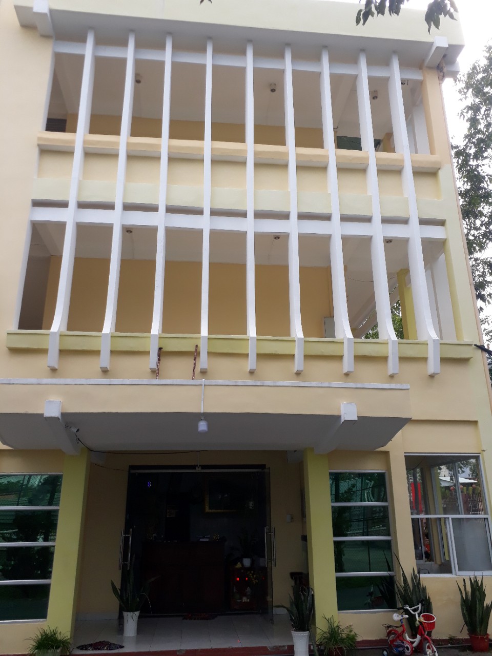 Nhà Khách Kiến Tường